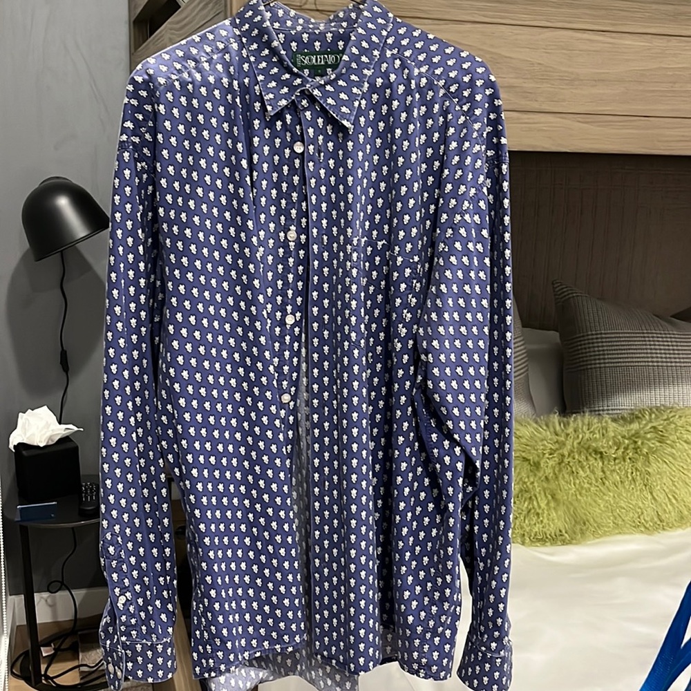 Souleiado size 6 men’s button down shirt, blue